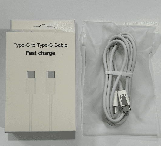 适用于 Type-C 转 Type-C 智能芯片安全快速充电线 1 米